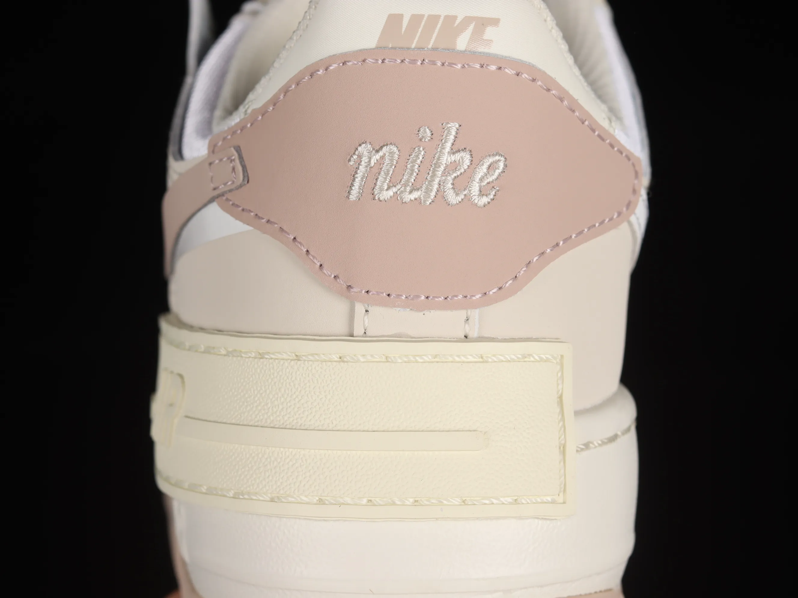 All Categories Nk Air Force 1 Air Force Series Nk Air Force 1 Shadow Air Force Lightweight Increase Nk Air Force 1 Shadow Air Force One Lightweight Increase Low-top Versatile Sneakers FN3444-121